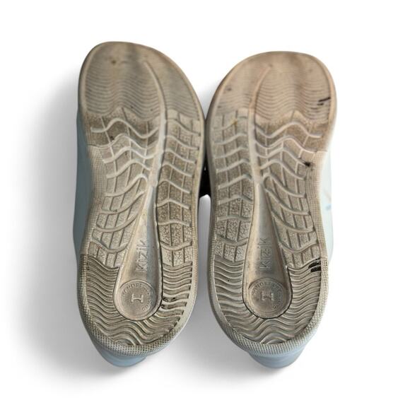 Kizik Irvine White Womens Athletic Sneaker SIZE 9 - Picture 8 of 8